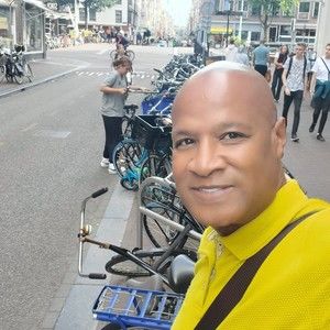 Meet your Posher, Stephen